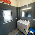 Apartment Tomas Surf Shelter