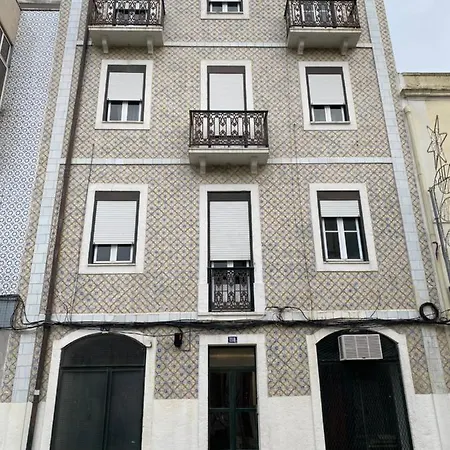 Tomás Surf Shelter Apartman Lisboa