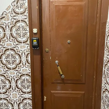 Tomas Surf Shelter Appartement *