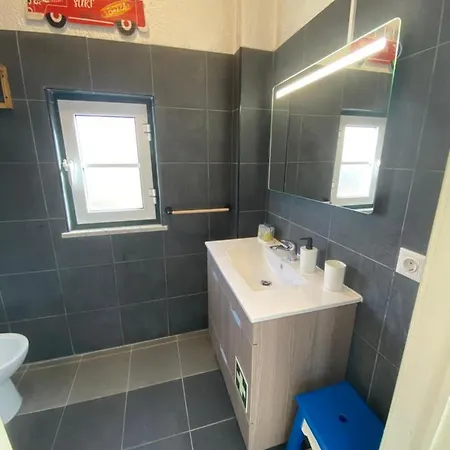 דירה Tomas Surf Shelter ליסבון